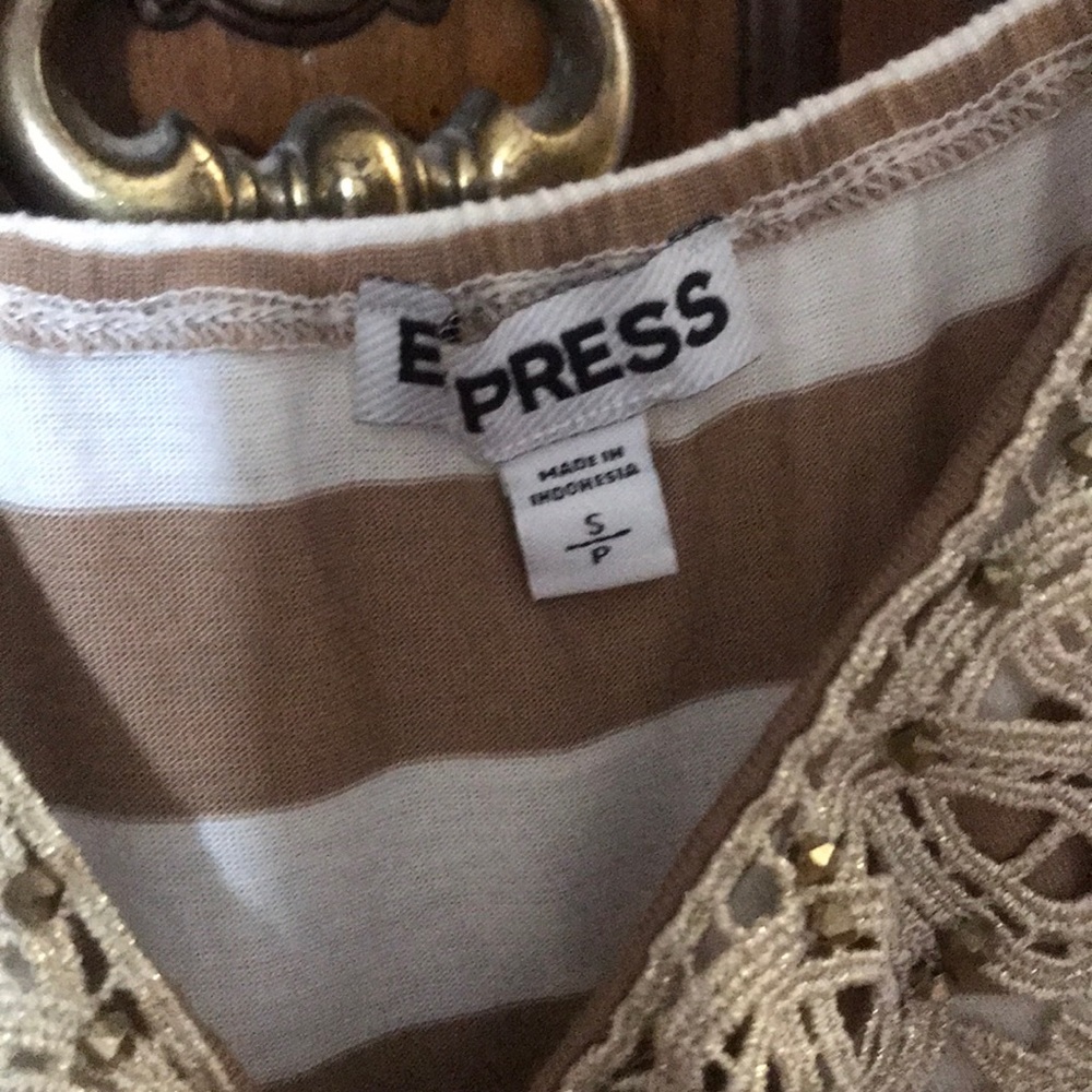 Express Top - Picture 3 of 4